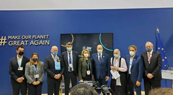 Romain Troublé, Directeur général de la Fondation Tara Océan à la COP26 avec d'autres représentants.
