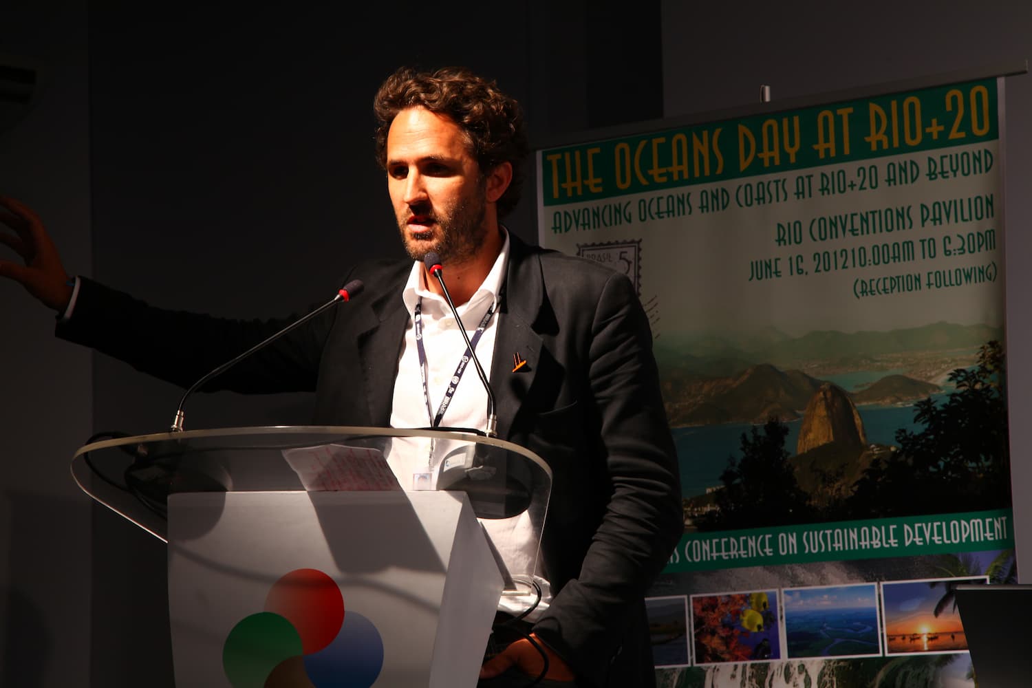 Romain Troublé intervient lors la Journée des océans de Rio+20