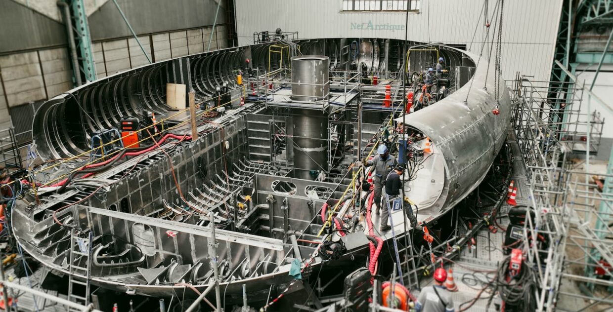 Chantier CMN lors de la construction de Tara Polar Station