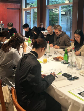 プレス懇談会レポート：在日フランス大使館公邸