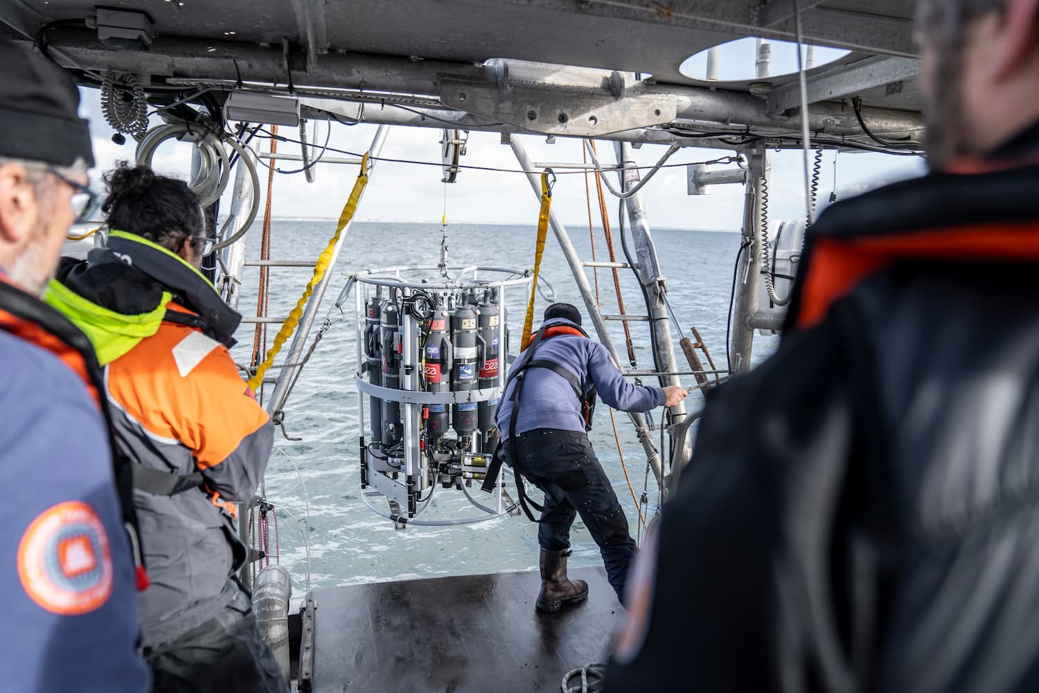 La rosette : instrument de prélèvement d'échantillons d'eau de mer