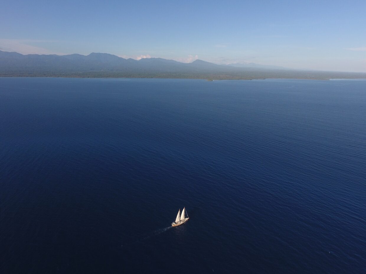 Tara en navigation ©Vincent Hilaire - Fondation Tara Océan